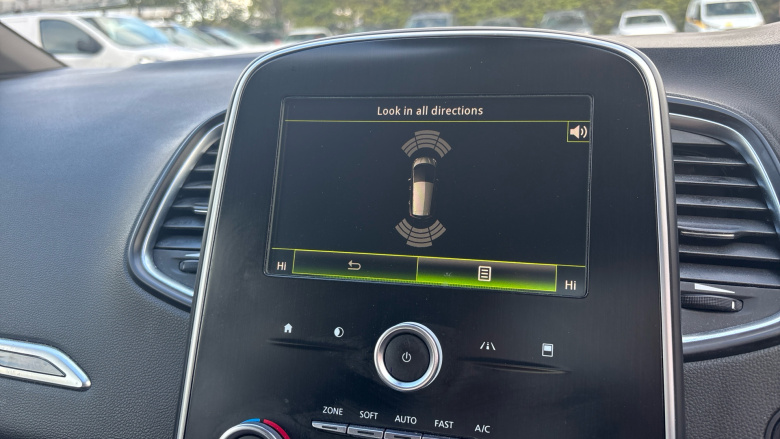 Renault Scenic 1.2 TCE Dynamique Nav 5dr Petrol Estate